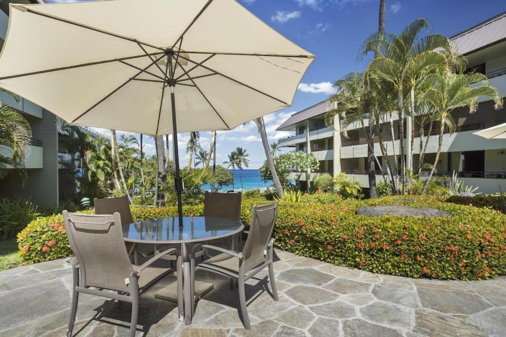 Hawaiian-Style Oceanview Across The Street From Historic Magic Sands Beach Park - White Sands Village 202 Kailua Kültér fotó